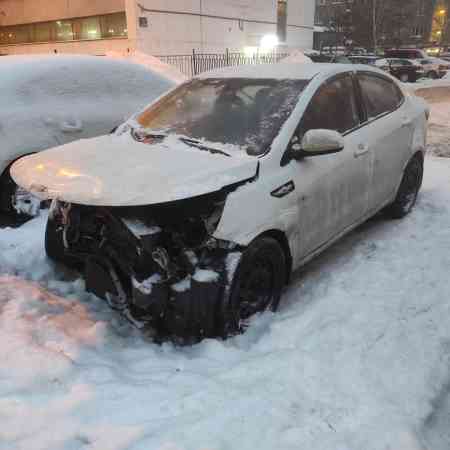 Kia Rio 2013, 1.4, МКПП выкупили за 375000